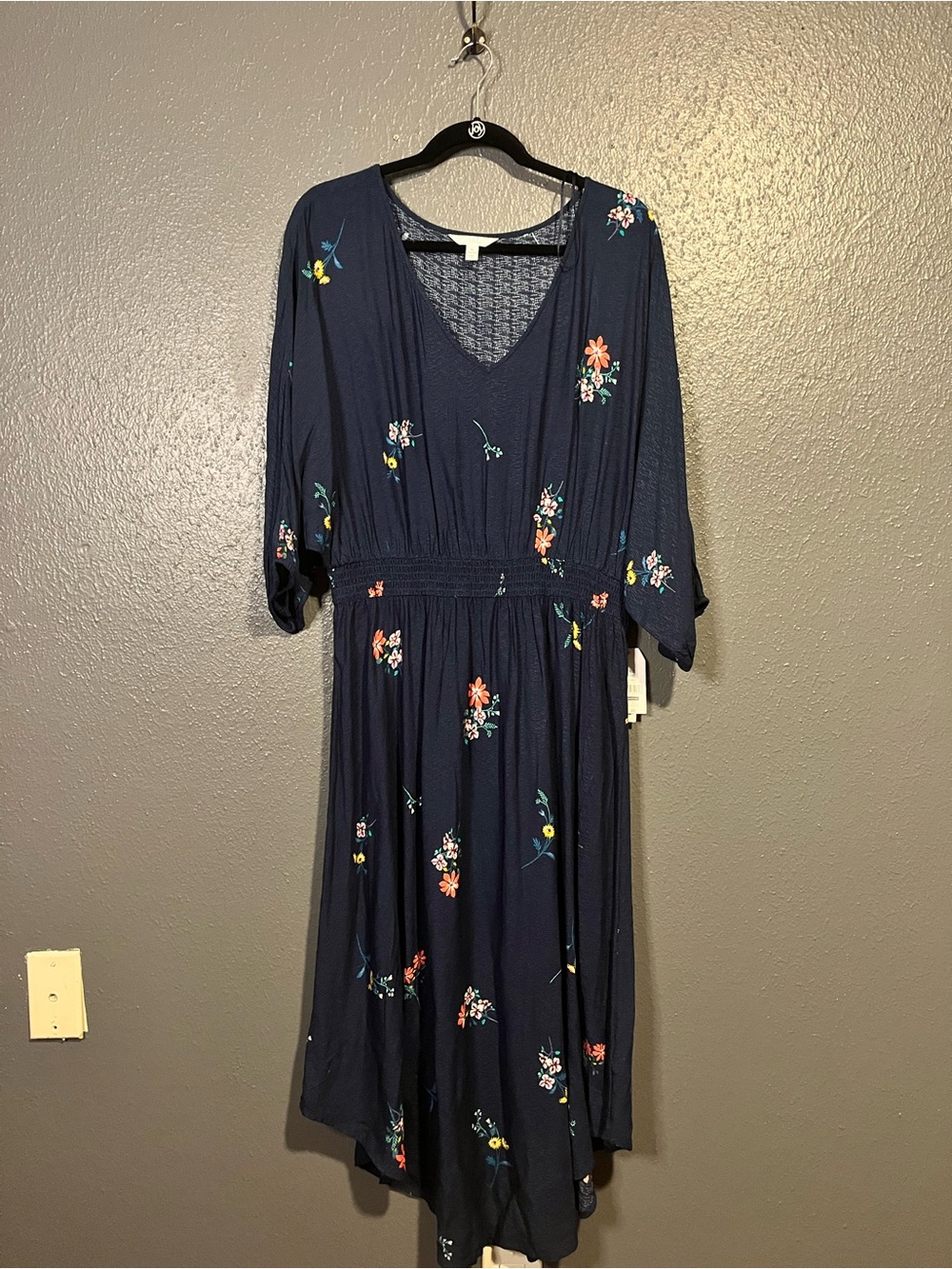 NWT Time and Tru Navy Floral V-Neck Dress